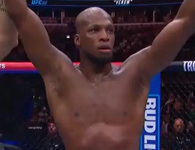 Пейдж победил Каннонье на UFC 319