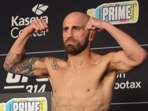 Волкановски, Лопес, Пимблетт и Чендлер взвесились перед UFC 314: результаты и видео
