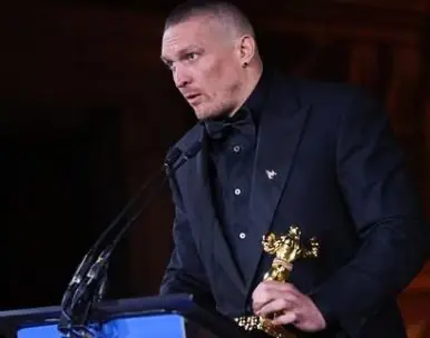 Кто победил бы в бою пиковых Холифилда и Усика? Мнение экс-чемпиона