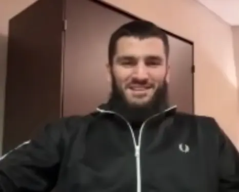 Бетербиев отреагировал на то, что в бою с Биволом он будет в роли андердога