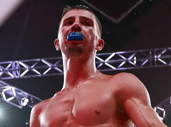 Чеботарь стал чемпионом мира, Куриленко отстоял пояс: видео