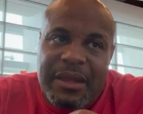 Джону Джонсу отказано в участии в UFC White House. Реакция антагониста Кормье