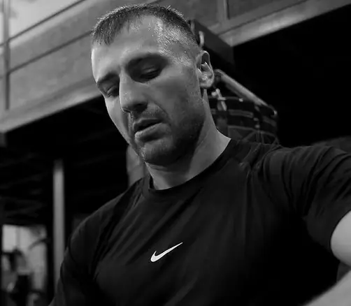 Гвоздик будет выступать в Zuffa Boxing. Уже есть соперник и дата — СМИ