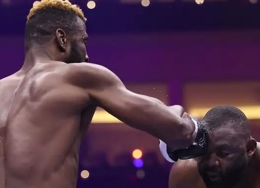 Аджагба будет выступать в Zuffa Boxing, сразится с экс-чемпионом