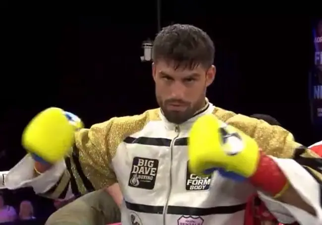 Новицкий нокаутировал Флореса: видео