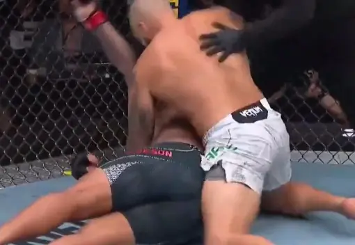Шок года! Стивсон влетел нокаутом Шарафу на UFC 331. Реакция ММА сообщества