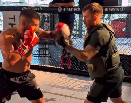 Как бы завершился бой Топурия – Кроуфорд? Версия чемпиона UFC