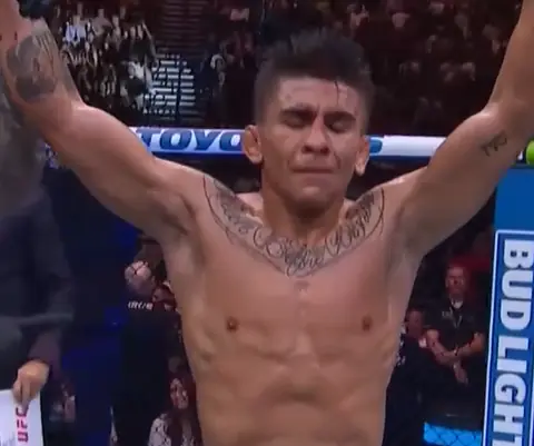 Легендарный Алдо уступил Батисте на UFC 307