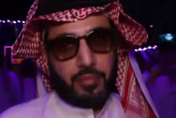 Аль аш-Шейх не согласен с результатом боя Бетербиев-Бивол