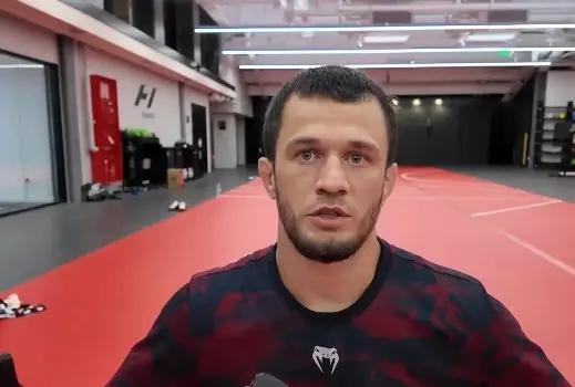 Нурмагомедов разнёс лёгкий вес в UFC. Досталось даже Царукяну